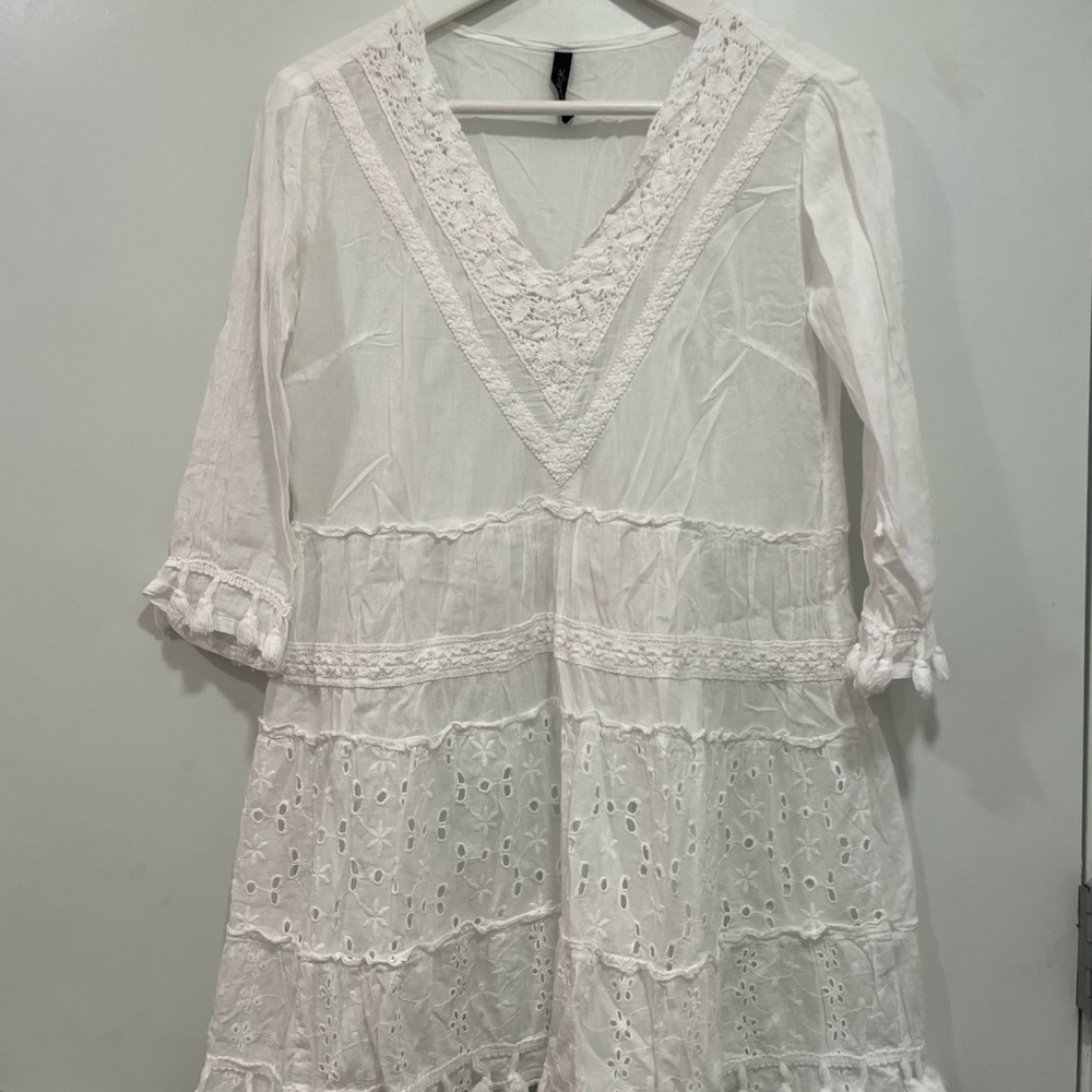 Elegant White Lace Dress